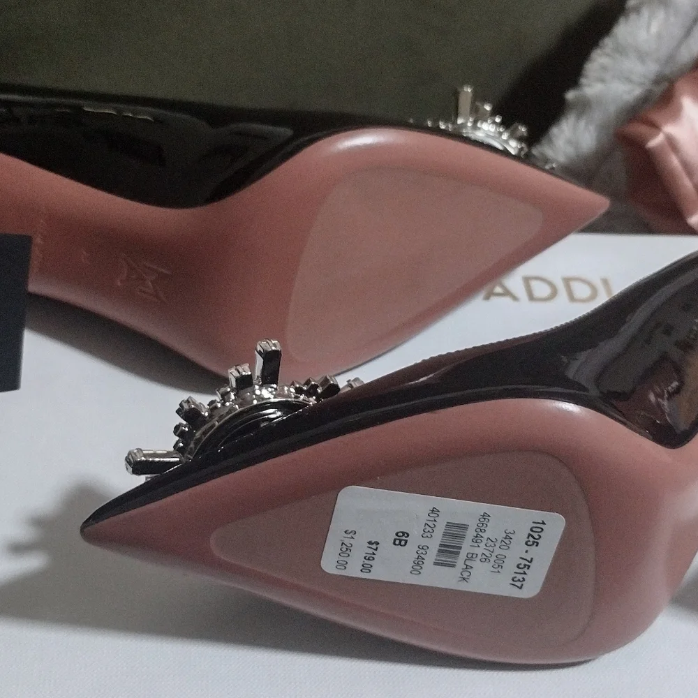 AMINA MUADDI - Picture 7 of 9